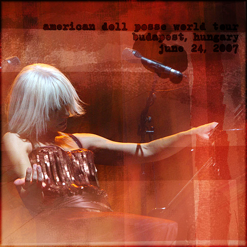 American Doll Posse World Tour: Budapest, Hungary (June 24, 2007)
American Doll Posse World Tour: Budapest, Hungary (June 24, 2007)
Keywords: American Doll Posse;2007