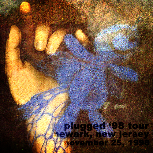 Plugged '98 Tour: Newark, New Jersey (November 25, 1998)
Plugged '98 Tour: Newark, New Jersey (November 25, 1998)
Keywords: from the choirgirl hotel;1998