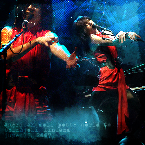 American Doll Posse World Tour: Provinssi Rock, Seinajoki, Finland (June 15, 2007)
American Doll Posse World Tour: Provinssi Rock, Seinajoki, Finland (June 15, 2007)
Keywords: American Doll Posse;2007